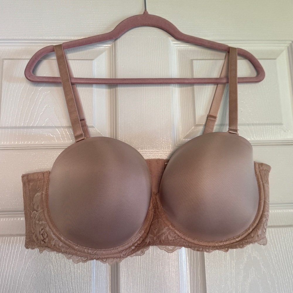 Torrid 42D Bombshell Everyday Strapless Bra in Rose Dust